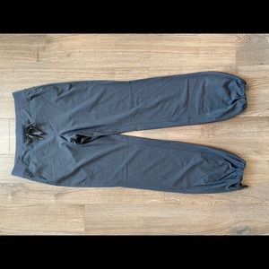 Athleta Midtown Drawstring Trouser ✨ Gray 4